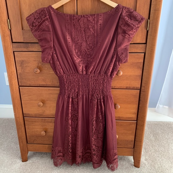 Burgundy Lace Dress Short Sleeve Elastic Waist - Picture 2 of 2